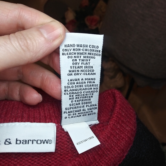 Croft & Barrow Patchwork Front Red, Black & Green Winter Themed Cardigan Sweater - Picture 8 of 9